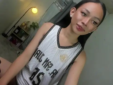Mysterious tgirl online show from 3, 8, 2026
