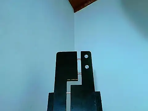 cristopher 22cm online show from 13, 5, 2026