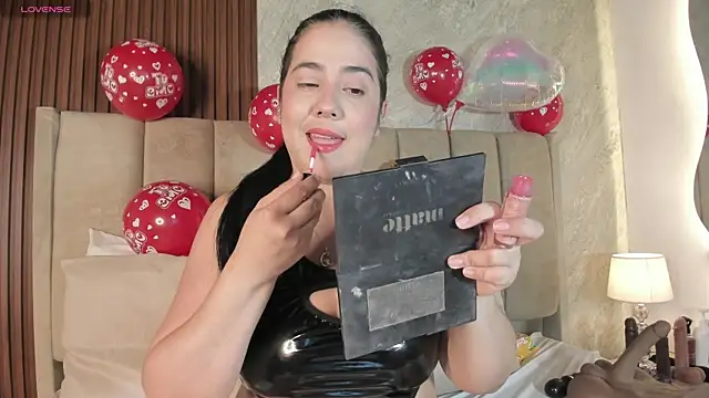  Cris Spicy  online show from 1, 4, 2026