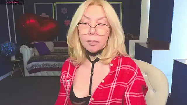 Wendy Waves online show from 4, 6, 2026