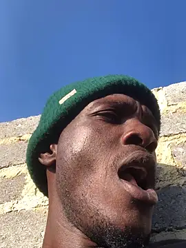 cuminsidebby online show from 8, 11, 2025