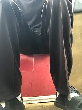 cuminsidebby online show from 13, 4, 2026