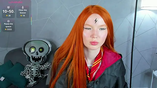 Anna Patterson online show from 28, 10, 2025