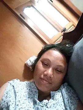 Snapshot of Bibilenu chatting on 27, 10, 2025 Bibilenu online show from 27, 10, 2025