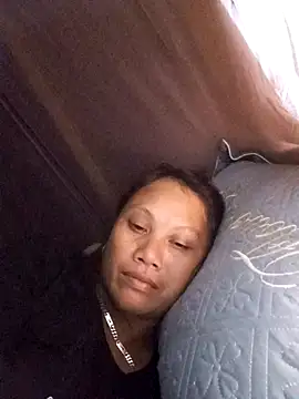 Snapshot of Bibilenu chatting on 8, 10, 2025 Bibilenu online show from 8, 10, 2025