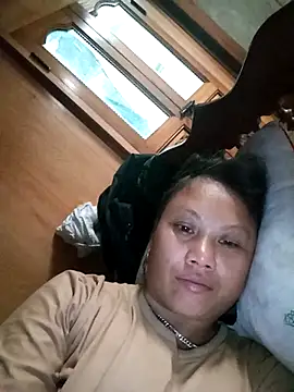 Snapshot of Bibilenu chatting on 12, 11, 2025 Bibilenu online show from 12, 11, 2025