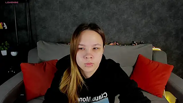 Lori Blossom online show from 18, 2, 2026