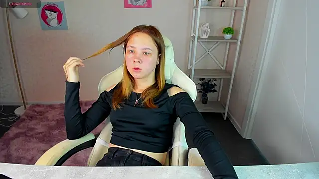 Lori Blossom online show from 24, 9, 2025