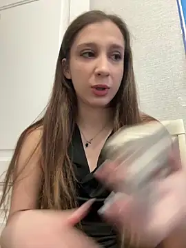 yourfavpsy  online show from 2, 4, 2026