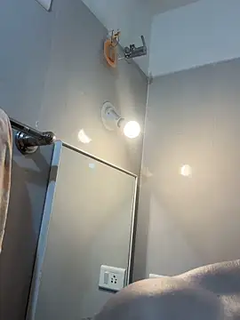 FitNhot sam online show from 2, 4, 2026