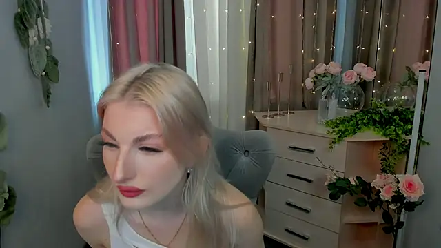 Snapshot of Sarrah_blush chatting on 17, 9, 2025 Sarrah blush online show from 17, 9, 2025