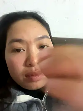 Nhung584 online show from 3, 12, 2025