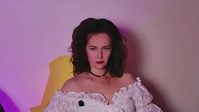 Witch in Silk online show from 16, 3, 2026