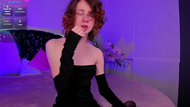 M1BabyG1rl online show from 17, 10, 2025