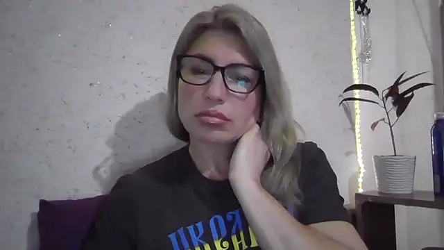 fox red lady7 online show from 9, 1, 2026