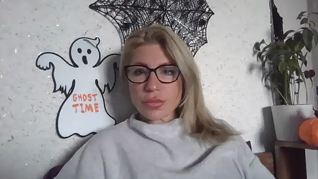 fox red lady7 online show from 30, 10, 2025