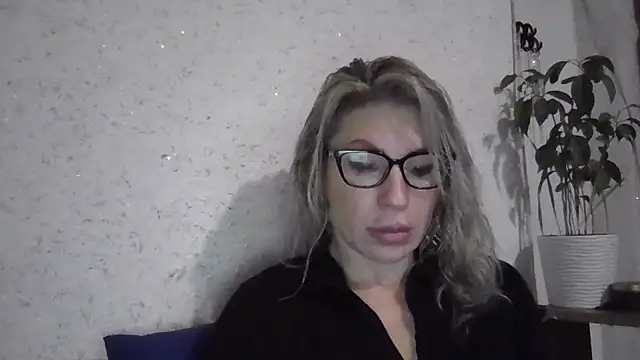 fox red lady7 online show from 21, 12, 2025