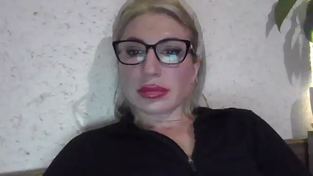 fox red lady7 online show from 19, 4, 2026