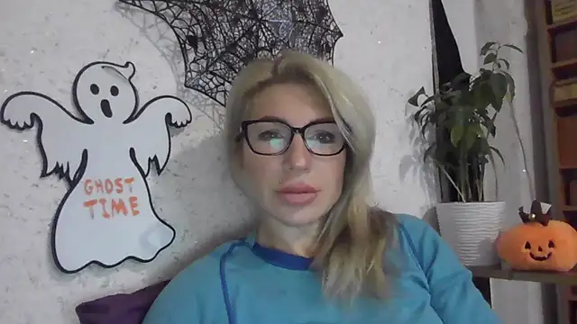 fox red lady7 online show from 27, 10, 2025