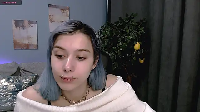 SophieAsh online show from 28, 9, 2025