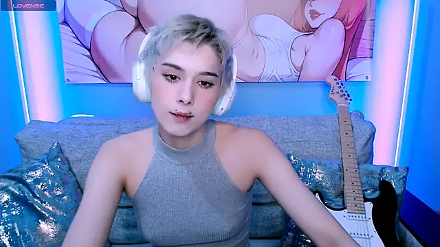 Snapshot of SophieAsh chatting on 23, 11, 2025 SophieAsh online show from 23, 11, 2025