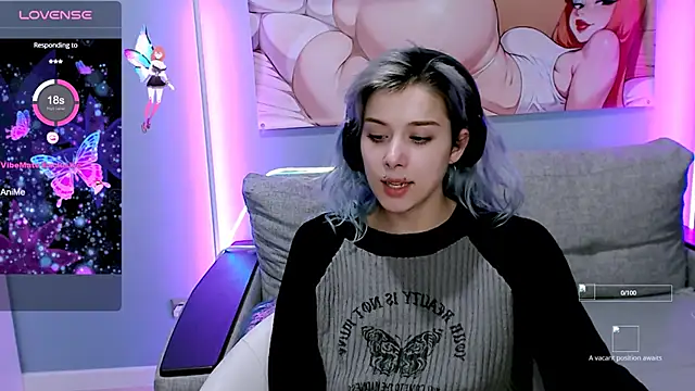 Snapshot of SophieAsh chatting on 18, 10, 2025 SophieAsh online show from 18, 10, 2025