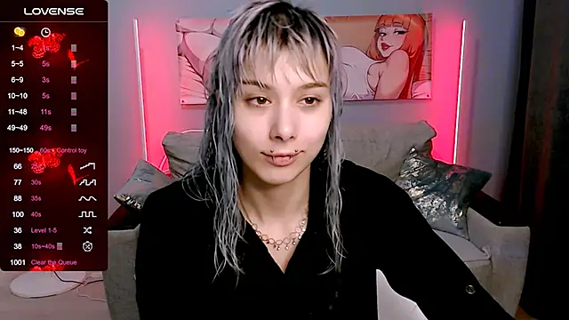 Snapshot of SophieAsh chatting on 12, 10, 2025 SophieAsh online show from 12, 10, 2025