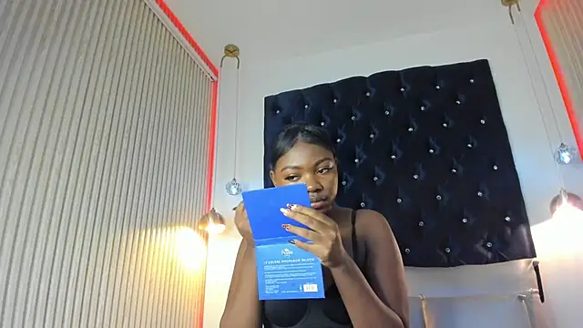 DahianaLopez  online show from 14, 5, 2026