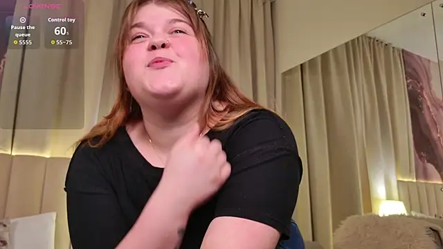 Mia Ray online show from 5, 7, 2026