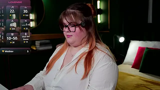 Mia Ray online show from 9, 6, 2026