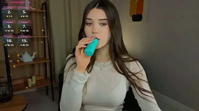 MollyBaby online show from 5, 2, 2026