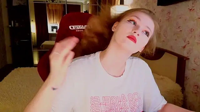 Jenny Skinner20 online show from 16, 12, 2025