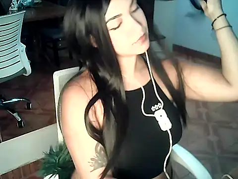 FallsForHerSmile online show from 25, 2, 2026