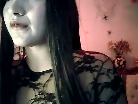 Snapshot of FallsForHerSmile chatting on 2, 11, 2025 FallsForHerSmile online show from 2, 11, 2025