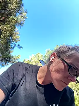 Snapshot of bb_empress chatting on 1, 10, 2025 bb empress online show from 1, 10, 2025