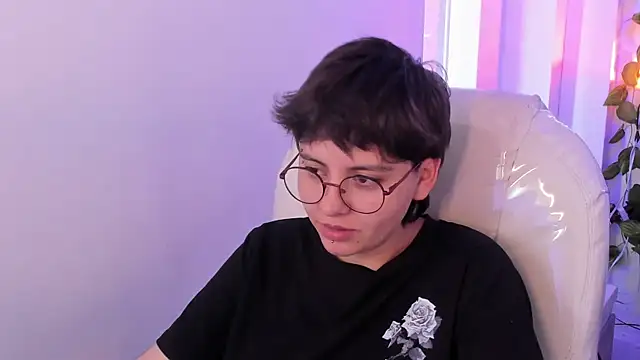 Nathaly ds online show from 18, 4, 2026