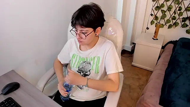 Snapshot of Nathaly_ds chatting on 13, 11, 2025 Nathaly ds online show from 13, 11, 2025