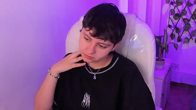 Nathaly ds online show from 8, 4, 2026