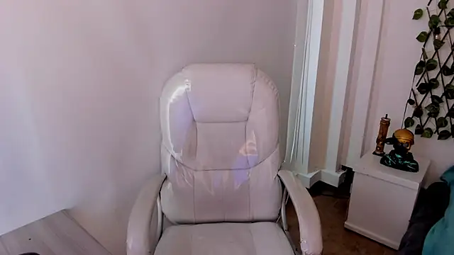 Nathaly ds online show from 14, 1, 2026