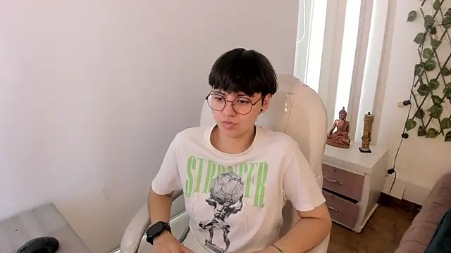 Snapshot of Nathaly_ds chatting on 22, 11, 2025 Nathaly ds online show from 22, 11, 2025