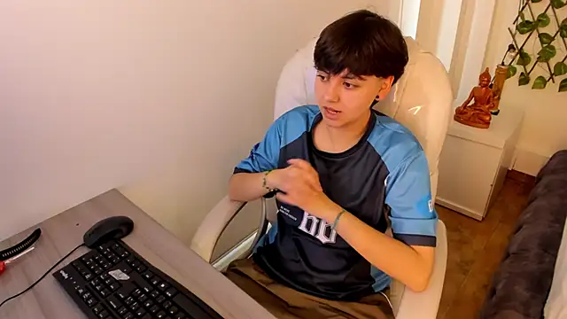 Snapshot of Nathaly_ds chatting on 2, 12, 2025 Nathaly ds online show from 2, 12, 2025