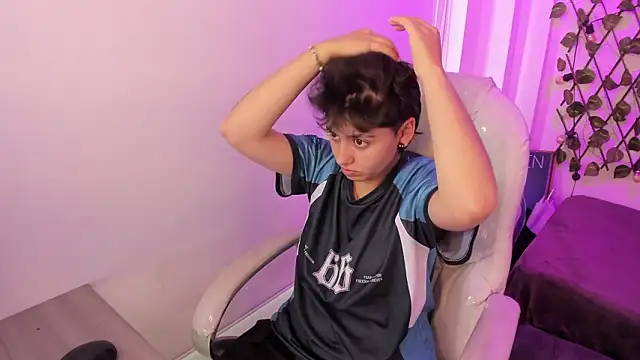 Nathaly ds online show from 6, 3, 2026