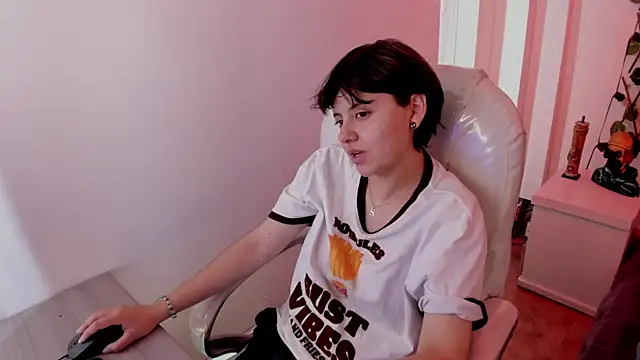 Nathaly ds online show from 9, 1, 2026