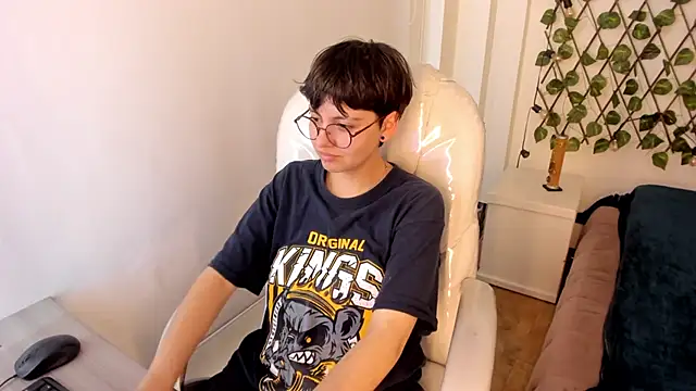 Snapshot of Nathaly_ds chatting on 12, 11, 2025 Nathaly ds online show from 12, 11, 2025