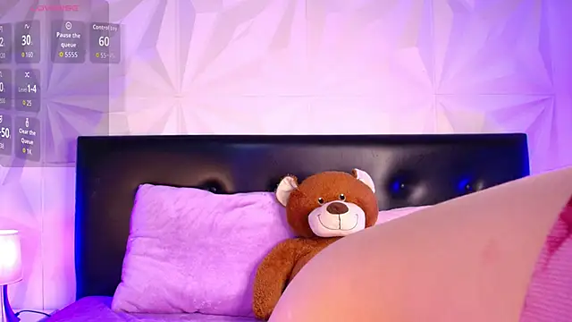 Cherrylionn online show from 18, 10, 2025