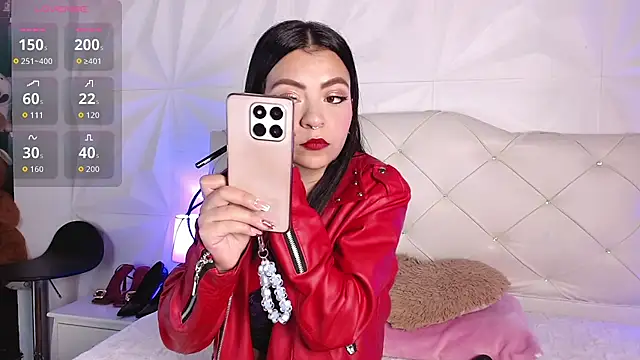 Snapshot of Cherrylionn chatting on 8, 6, 2026 Cherrylionn online show from 8, 6, 2026