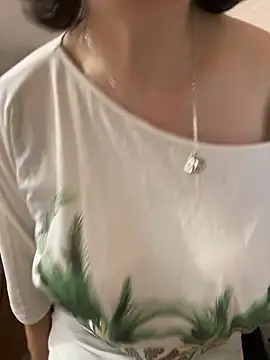 Kiravix online show from 10, 11, 2025