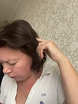 Kiravix online show from 4, 11, 2025