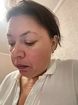 Kiravix online show from 7, 11, 2025