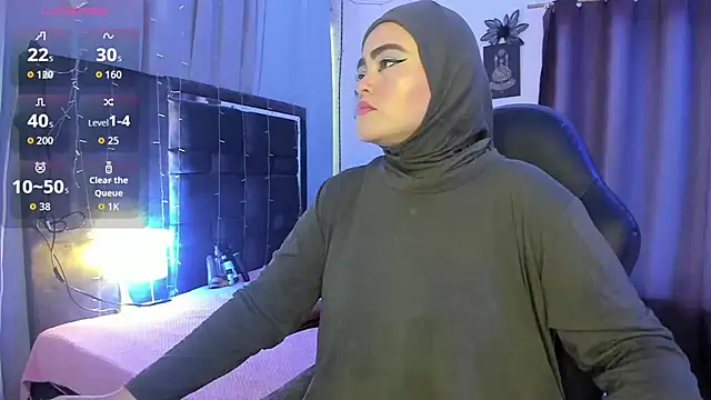 Snapshot of MarianFadel chatting on 22, 11, 2025 MarianFadel online show from 22, 11, 2025